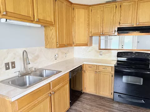 Kitchen - 1310 Colgate Dr, Longview, TX 75601 photo 3 of 7