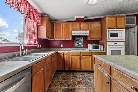 2107 E Prospect Rd, Jefferson, TX 75657 photo 32