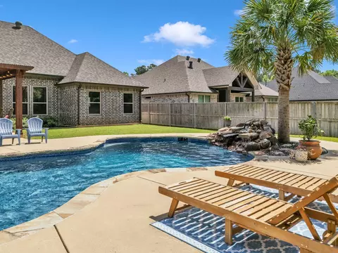 Exterior - 3917 Gable Crest Ln, Longview, TX 75605 photo 10 of 14