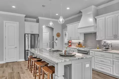 Kitchen - 3917 Gable Crest Ln, Longview, TX 75605 photo 1 of 4