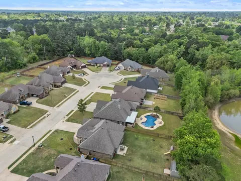 View/Area - 3917 Gable Crest Ln, Longview, TX 75605 photo 2 of 5