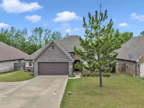 Exterior - 3917 Gable Crest Ln, Longview, TX 75605 photo 12 of 14