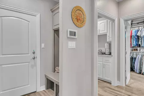 Entry Way - 3917 Gable Crest Ln, Longview, TX 75605 photo 4 of 4