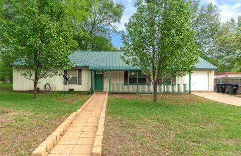 251 Syble Ln, Longview, TX 75605
