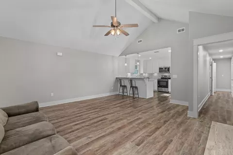 Entry Way - 408 E Grand Ave, Longview, TX 75604 photo 1 of 1