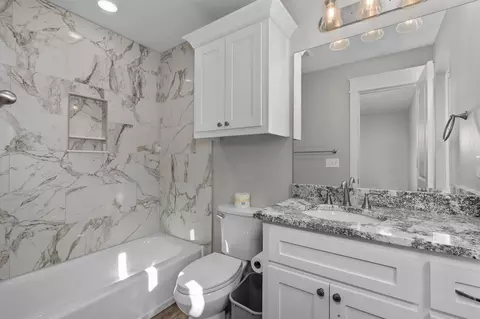 Bath - 408 E Grand Ave, Longview, TX 75604 photo 1 of 2