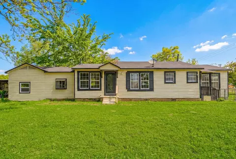 160 N Hearne, Waskom, TX 75692