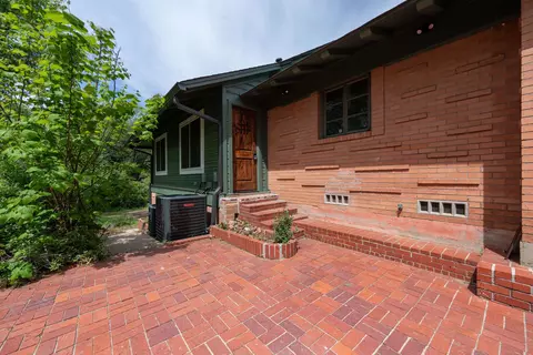 Exterior - 508 E Melton St, Longview, TX 75602 photo 4 of 10