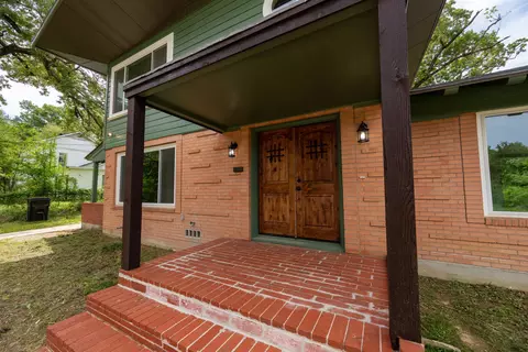 Exterior - 508 E Melton St, Longview, TX 75602 photo 2 of 10