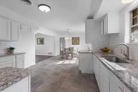 Kitchen - 2205 Pine Tree Rd, Longview, TX 75604 photo 4 of 5