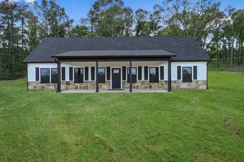 155 Shawnee Trl, Laneville, TX 75667