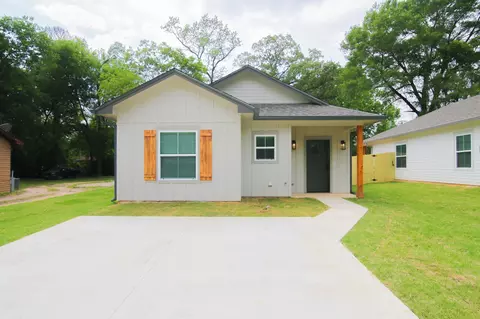 1204 Douglas, Longview, TX 75602