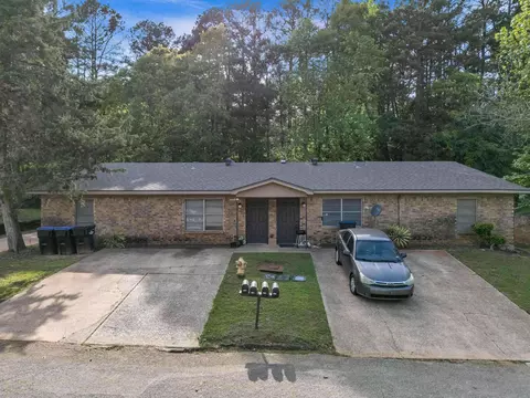 3019-3021 Bernice Dr, Longview, TX 75604