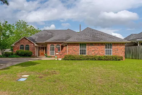 Exterior - 3221 Lopez Ct, Longview, TX 75605 photo 8 of 13