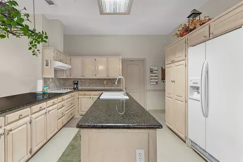 Kitchen - 3221 Lopez Ct, Longview, TX 75605 photo 2 of 4
