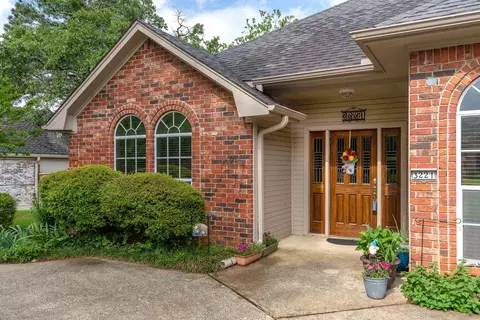 Exterior - 3221 Lopez Ct, Longview, TX 75605 photo 4 of 13
