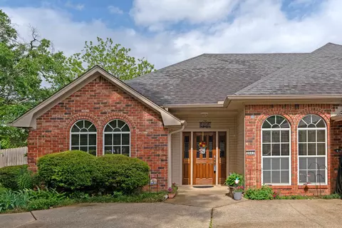 3221 Lopez Ct, Longview, TX 75605