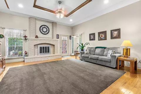 Living - 3221 Lopez Ct, Longview, TX 75605 photo 1 of 2