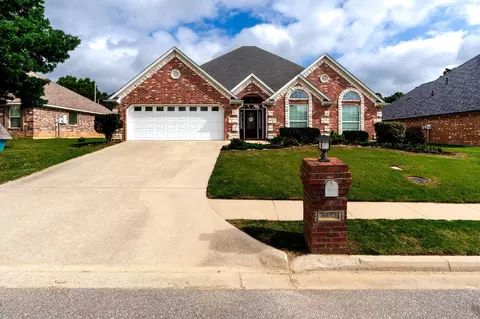 4413 Red Oak Trl, Longview, TX 75604