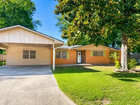 1126 Oakwood, Carthage, TX 75633