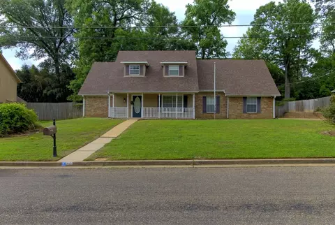 1600 Northwood Ct, Longview, TX 75605
