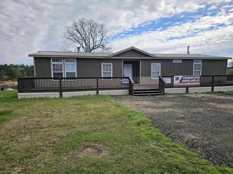3811 Cr 3100, San Augustine, TX 75972