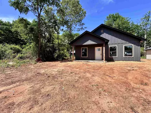 201 E Fleming, Longview, TX 75604