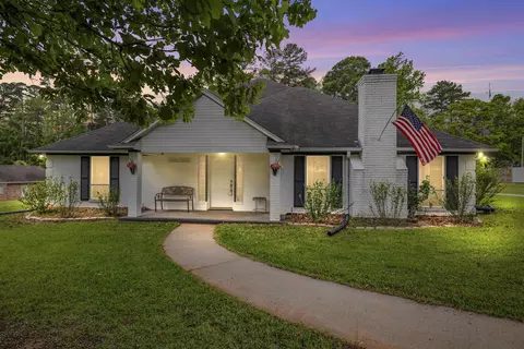 120 Lavender Ln, Longview, TX 75605