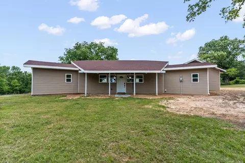 1129 Holly Rd, Gilmer, TX 75644