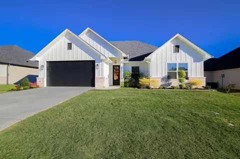 123 Pintail Ln, Hallsville, TX 75650