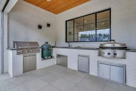 Kitchen - 125 Beavers Bnd, Marshall, TX 75672 photo 7 of 7