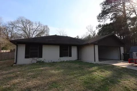 102 Honeysuckle, Beckville, TX 75631