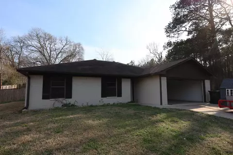 102 Honeysuckle, Beckville, TX 75631