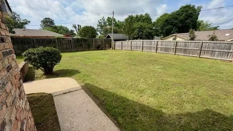 Exterior - 2013 E Warwick Cir, Longview, TX 75601 photo 2 of 5