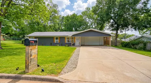 202 W Church St, White Oak, TX 75693