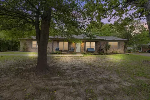 109 Heights Park Dr, Longview, TX 75601
