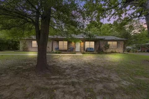 109 Heights Park Dr, Longview, TX 75601