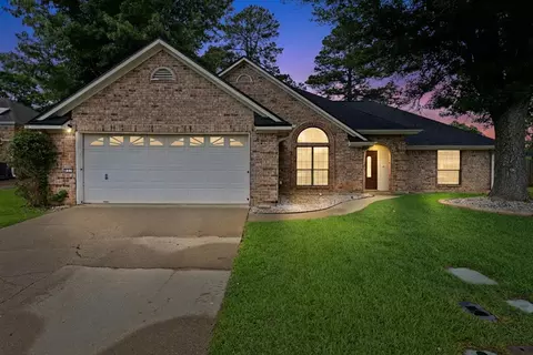 Exterior - 211 Millstone, Longview, TX 75604 photo 4 of 4