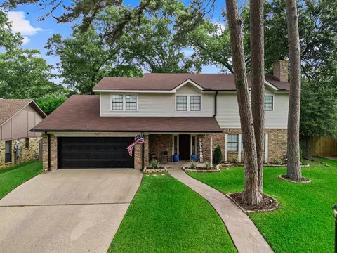 1125 Stillmeadow Ln, Longview, TX 75604