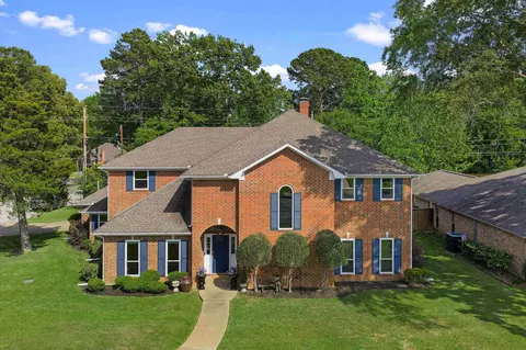 1300 Enchanted Ln, Longview, TX 75604