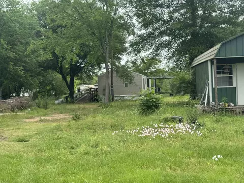 186 County Road 3590, Joaquin, TX 75954