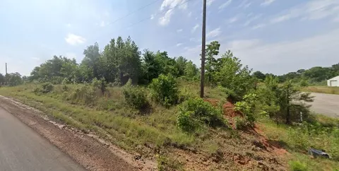 16590 Landons Way, Gladewater, TX 75647