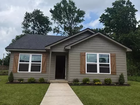 219 E Fleming, Longview, TX 75604