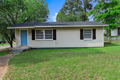 401 Peterson Rd, Kilgore, TX 75662