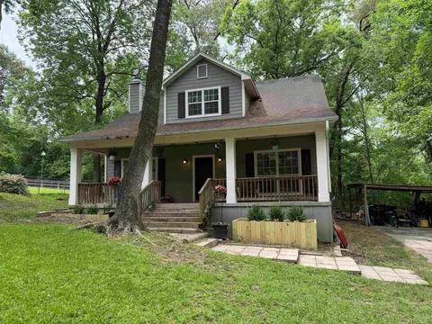 235 L Lee, Longview, TX 75605