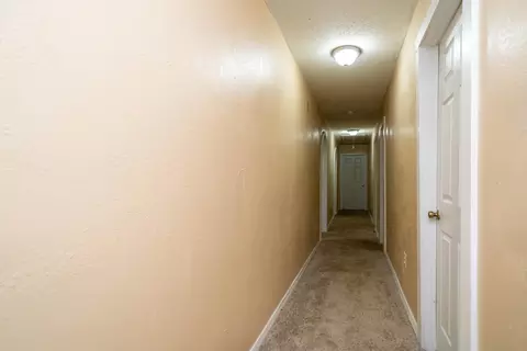 Entry Way - 809 Herbert, Marshall, TX 75670 photo 1 of 4