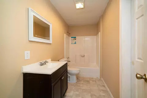 Entry Way - 809 Herbert, Marshall, TX 75670 photo 4 of 4