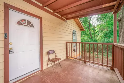 Exterior - 809 Herbert, Marshall, TX 75670 photo 4 of 7