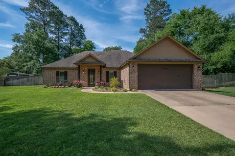 302 Virgie St, Longview, TX 75605