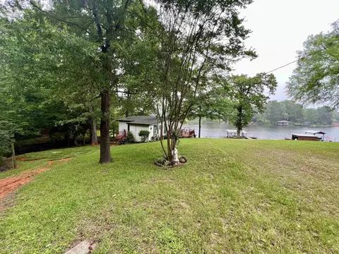 19899 Southside Cir, Winona, TX 75792